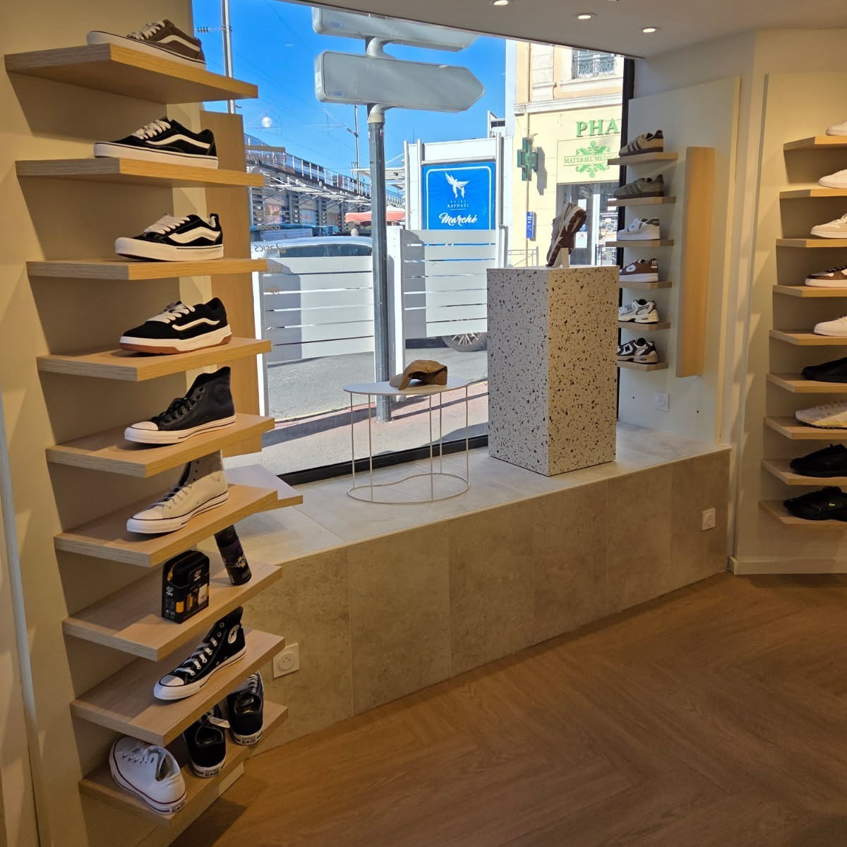 Sneakers